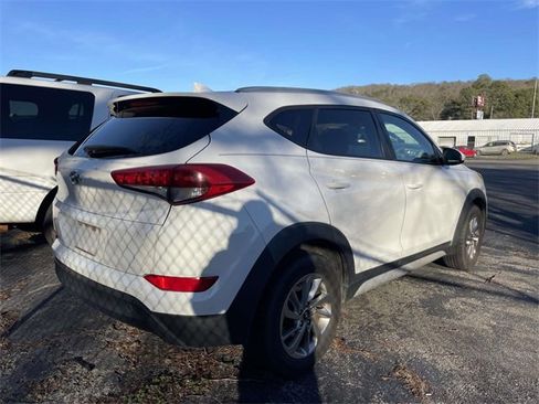 Used 2018 Hyundai Tucson SEL image 3