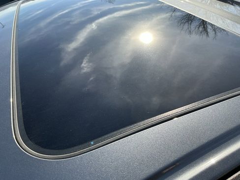 Used 2018 Nissan Pathfinder Platinum image 5