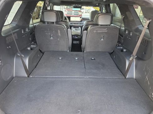 Used 2024 Hyundai Palisade Calligraphy image 15