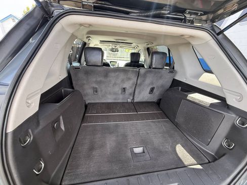 Used 2013 GMC Terrain SLE w/ LPO, Chrome Package FWD image 16