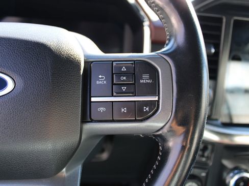 Used 2022 Ford F150 Lariat w/ Max Trailer Tow Package image 10