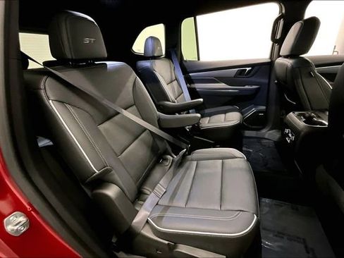 Used 2025 Buick Enclave Sport Touring w/ Power Package image 24