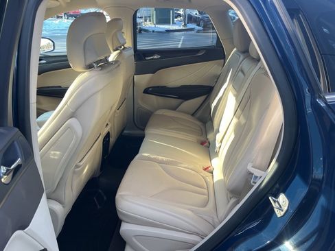 Used 2018 Lincoln MKC Reserve w/ Lincoln MKC Climate Package image 10