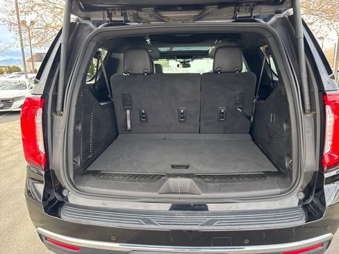 Used 2023 GMC Yukon XL SLT image 26