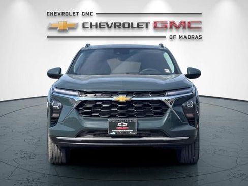 New 2026 Chevrolet Trax LT FWD image 8