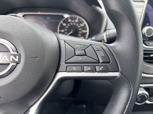 Used 2024 Nissan Altima 2.5 SV image 28