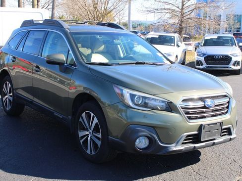 Used 2018 Subaru Outback 2.5i Limited image 10