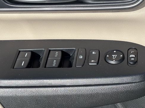 Used 2021 Honda CR-V Touring image 21