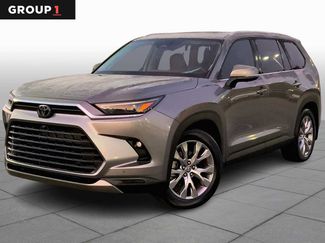 Used 2025 Toyota Grand Highlander Limited video 1
