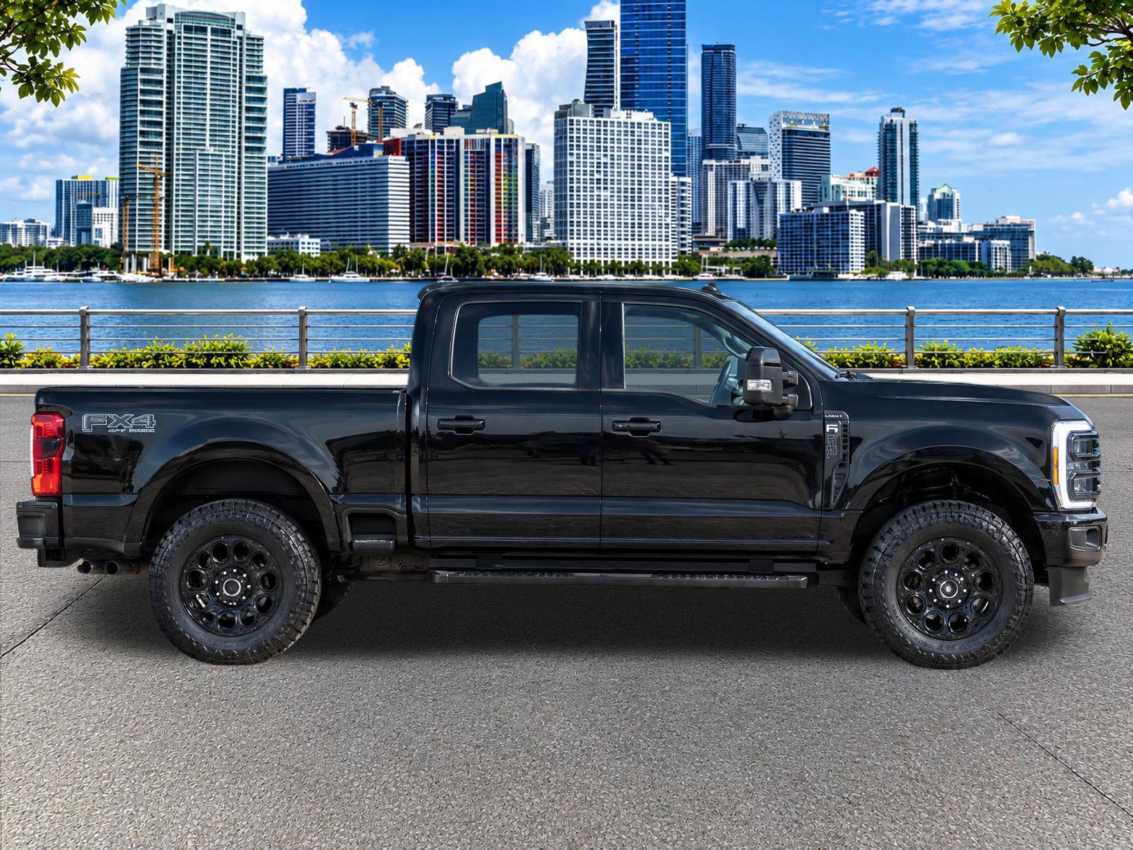 Used 2024 Ford F250 Lariat w/ Black Appearance Package AWD/4WD image 4