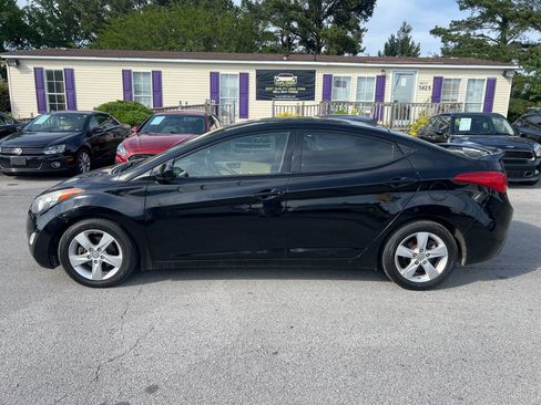 Used 2013 Hyundai Elantra GLS w/ Preferred Pkg FWD image 9