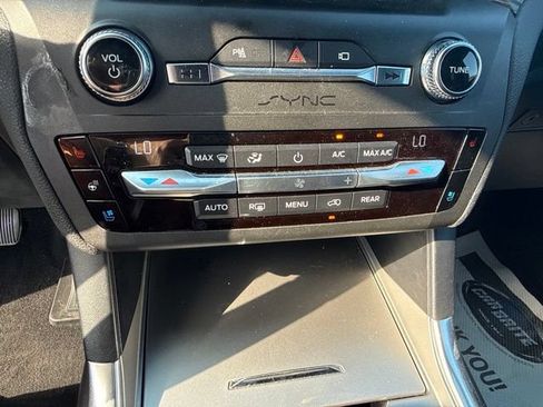 Used 2020 Ford Explorer Limited w/ Class III Trailer Tow Package AWD/4WD image 26
