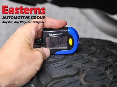 Used 2023 Jeep Wrangler Unlimited Rubicon 4xe w/ Cold Weather Group AWD/4WD image 31