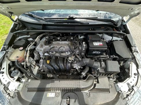Used 2020 Toyota Corolla LE FWD image 12