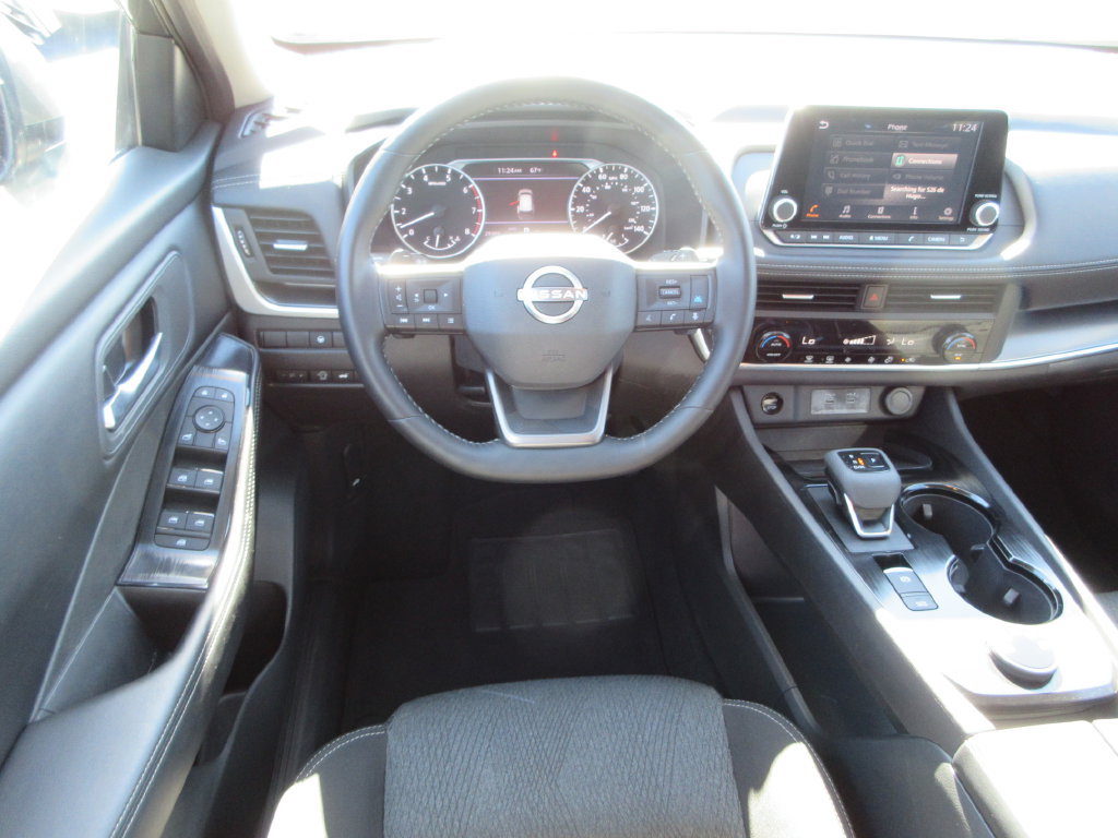 Used 2026 Nissan Rogue SV AWD/4WD image 15