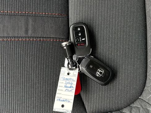 New 2026 Honda Pilot Sport image 27