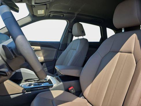 Used 2025 Audi Q5 Premium w/ Convenience Package AWD/4WD image 18