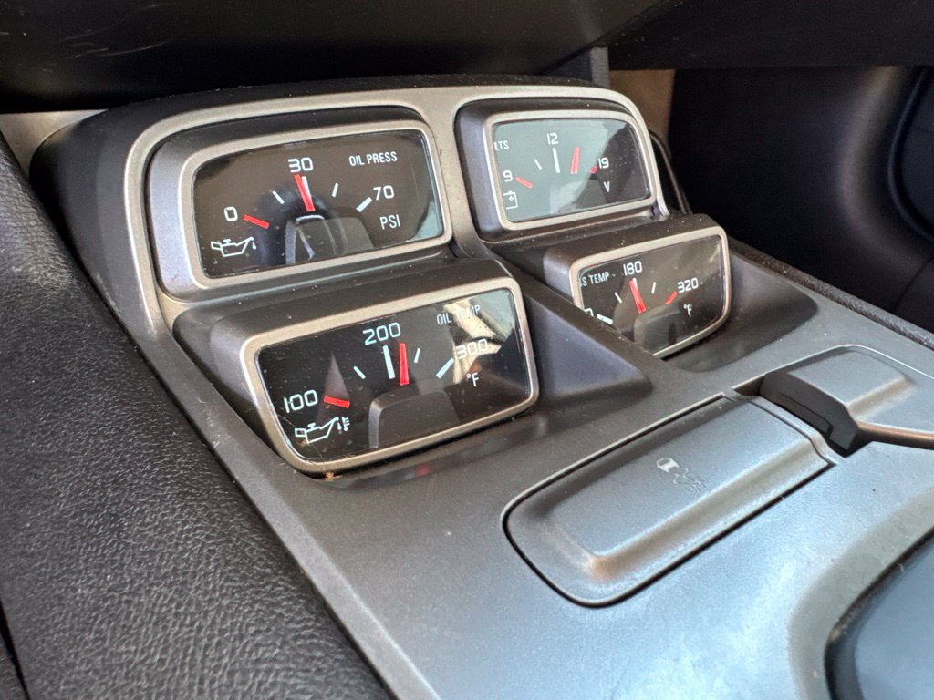 Used 2010 Chevrolet Camaro SS RWD image 19