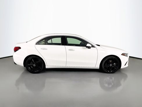 Used 2022 Mercedes-Benz A 220 4MATIC image 4