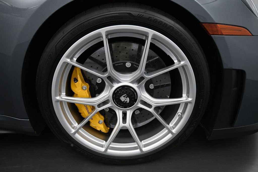 Certified 2026 Porsche 911 GT3 RWD image 28