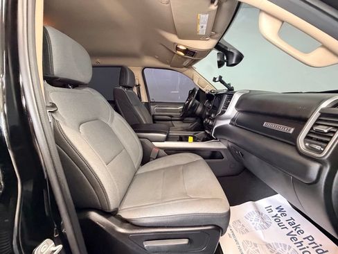 Used 2019 RAM 1500 Big Horn AWD/4WD image 9
