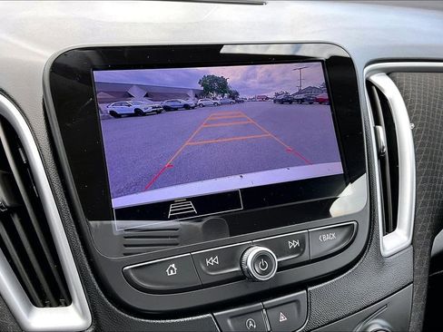 Used 2023 Chevrolet Malibu LT FWD image 21