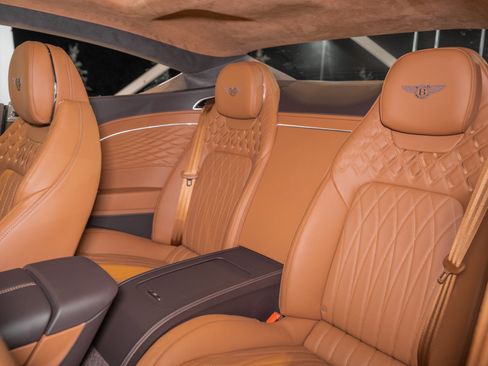 Used 2026 Bentley Continental GT AWD/4WD image 21