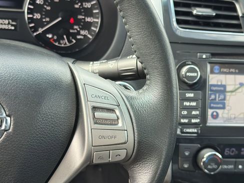 Used 2015 Nissan Altima 2.5 SV w/ Convenience Package FWD image 25