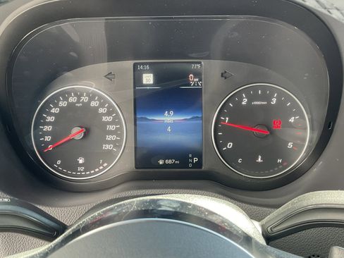 Used 2025 Mercedes-Benz Sprinter 2500 image 21