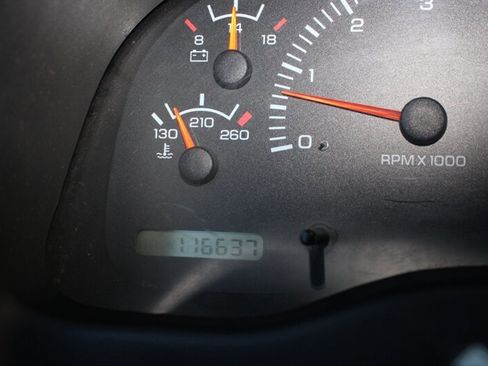 Used 1998 Dodge Dakota Sport image 7