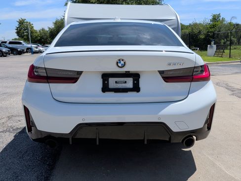 Used 2023 BMW 330i Sedan w/ M Sport Package RWD image 8
