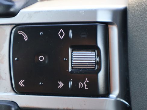 Certified 2023 Land Rover Discovery S R-Dynamic AWD/4WD image 16