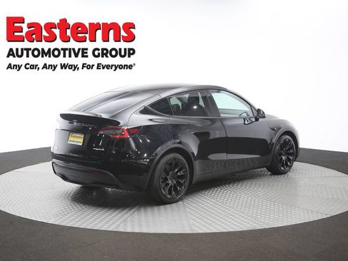 Used 2021 Tesla Model Y Long Range AWD/4WD image 35