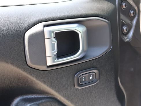 New 2026 Jeep Gladiator Sport AWD/4WD image 21