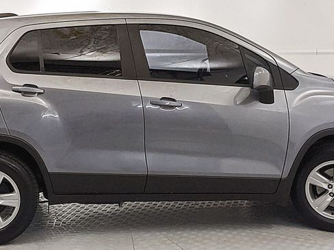 Used 2020 Chevrolet Trax LS w/ Tint and Cruise Package FWD image 2