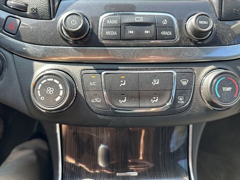 Used 2018 Chevrolet Impala LS image 20