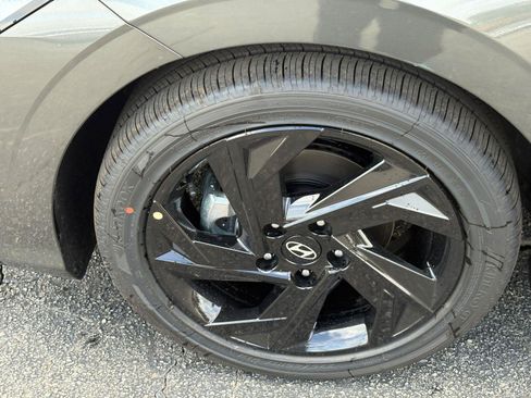 New 2026 Hyundai Elantra SEL Sport FWD image 12