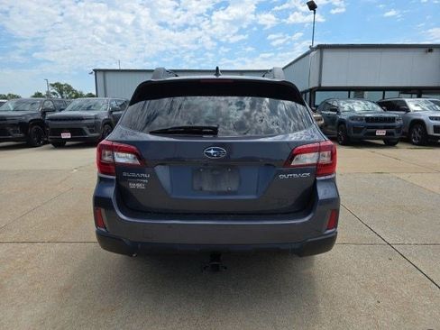Used 2016 Subaru Outback 2.5i Limited AWD/4WD image 7