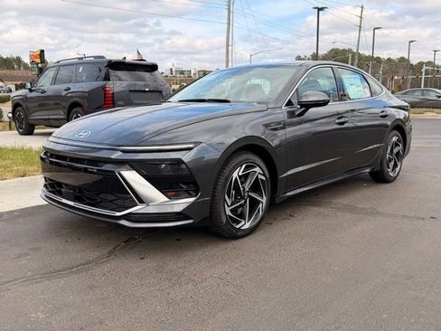 New 2026 Hyundai Sonata SEL image 3