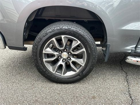 Used 2020 Chevrolet Silverado 1500 LT w/ All-Star Edition image 17