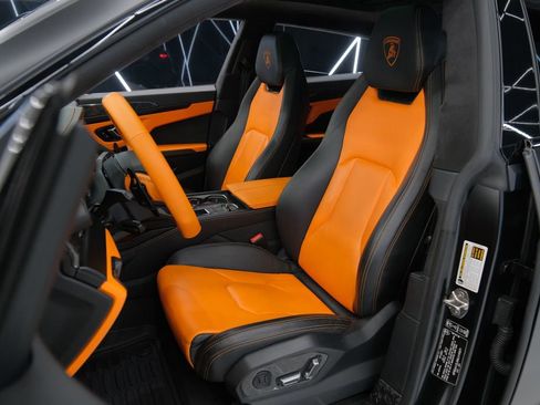 Used 2021 Lamborghini Urus image 23