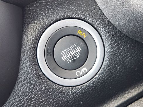 New 2026 RAM 1500 Express image 18