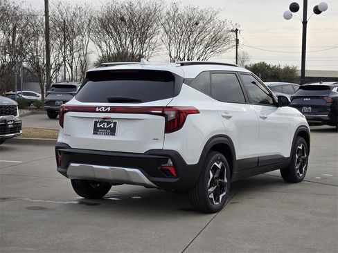 New 2026 Kia Seltos S image 4