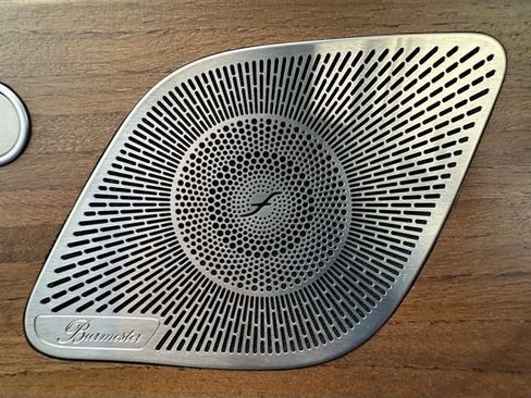 Used 2024 Mercedes-Benz GLS 450 4MATIC image 25