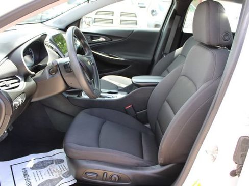 Used 2023 Chevrolet Malibu LT FWD image 12