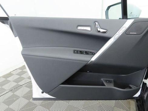 New 2026 BMW iX xDrive60 w/ M Sport Package image 24