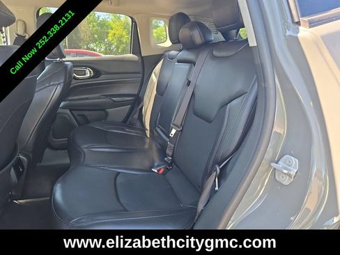 Used 2022 Jeep Compass Trailhawk w/ Sun and Sound Group AWD/4WD image 5