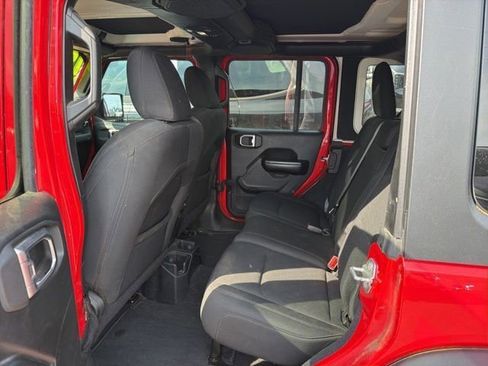 Used 2018 Jeep Wrangler Unlimited Sport S AWD/4WD image 9