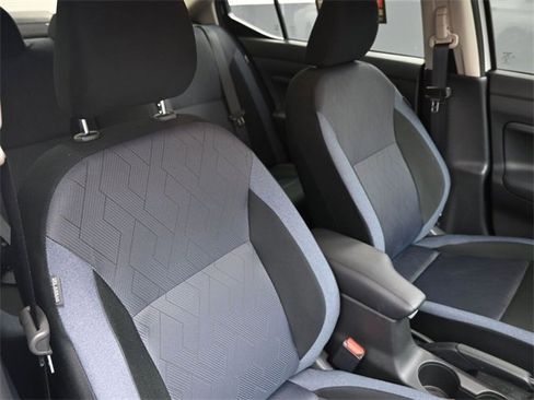 Used 2025 Nissan Versa SV w/ Trunk Package image 37