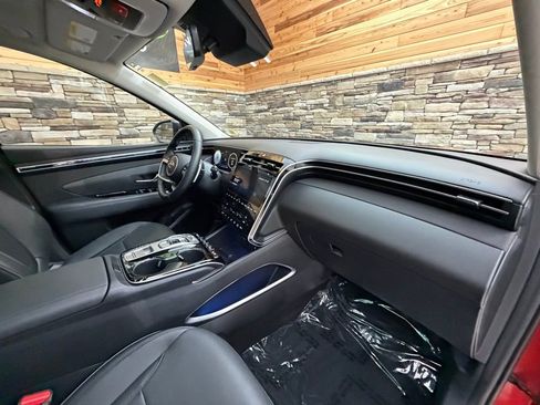 Used 2023 Hyundai Tucson Limited w/ Cargo Package image 12